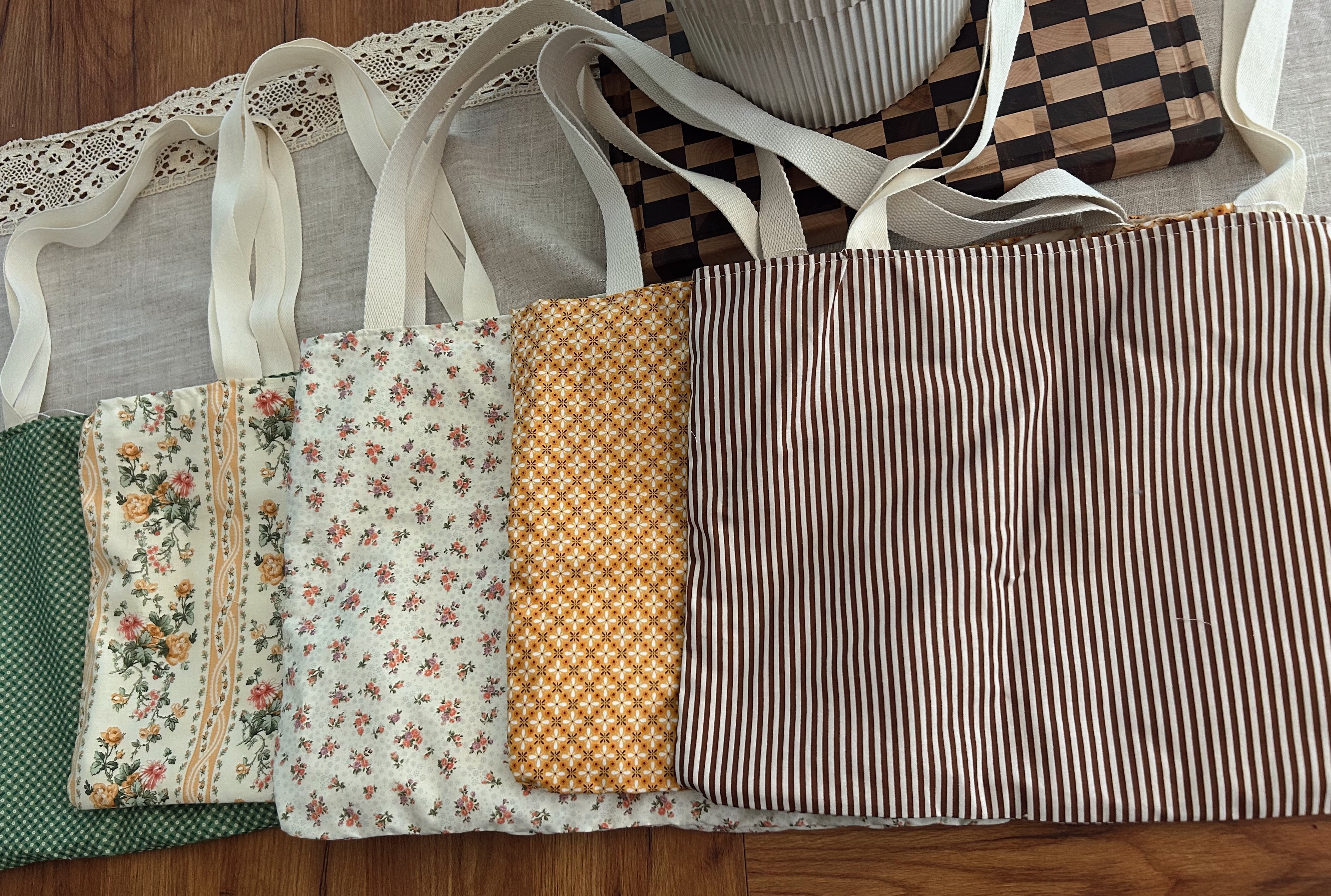 Sew a Basic tote Sunday 9/28 2p-4:30p