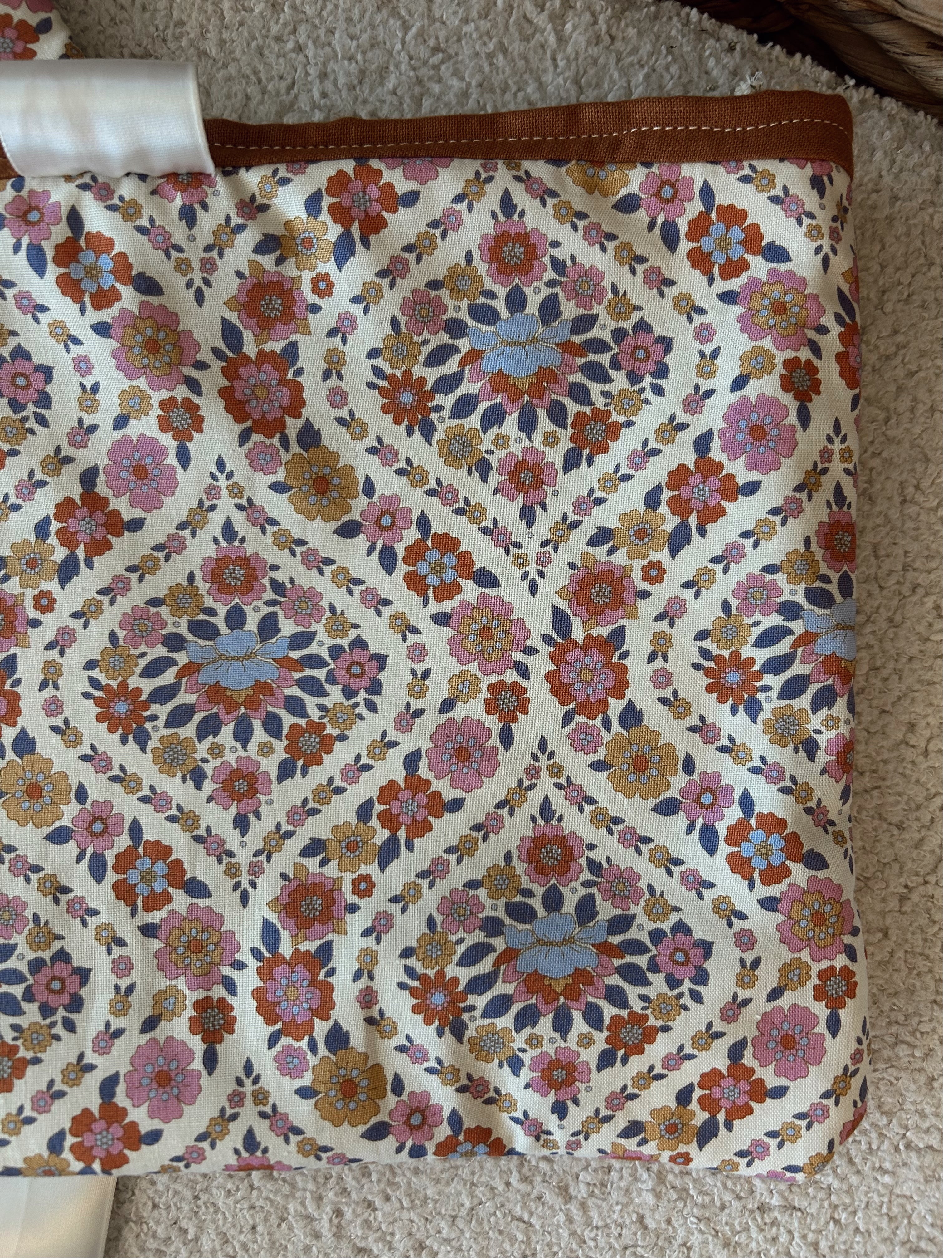 Book Sleeve in Fanny print
