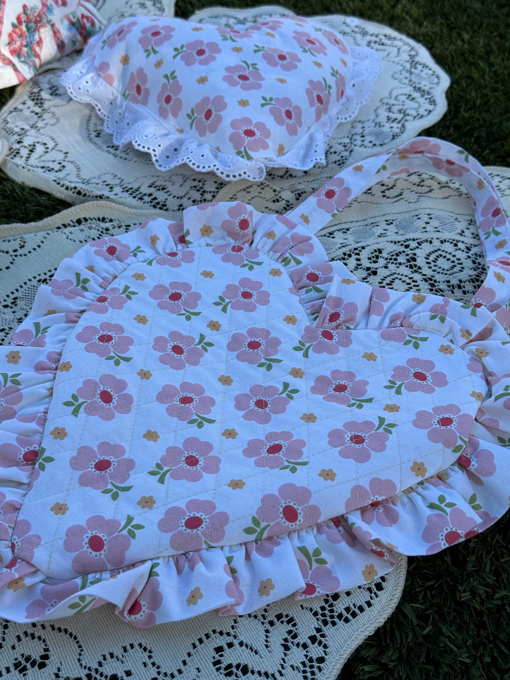 Quilted Ruffle heart bag & Heart pillow class 2 day 1.5 hour Ages 9-Adult