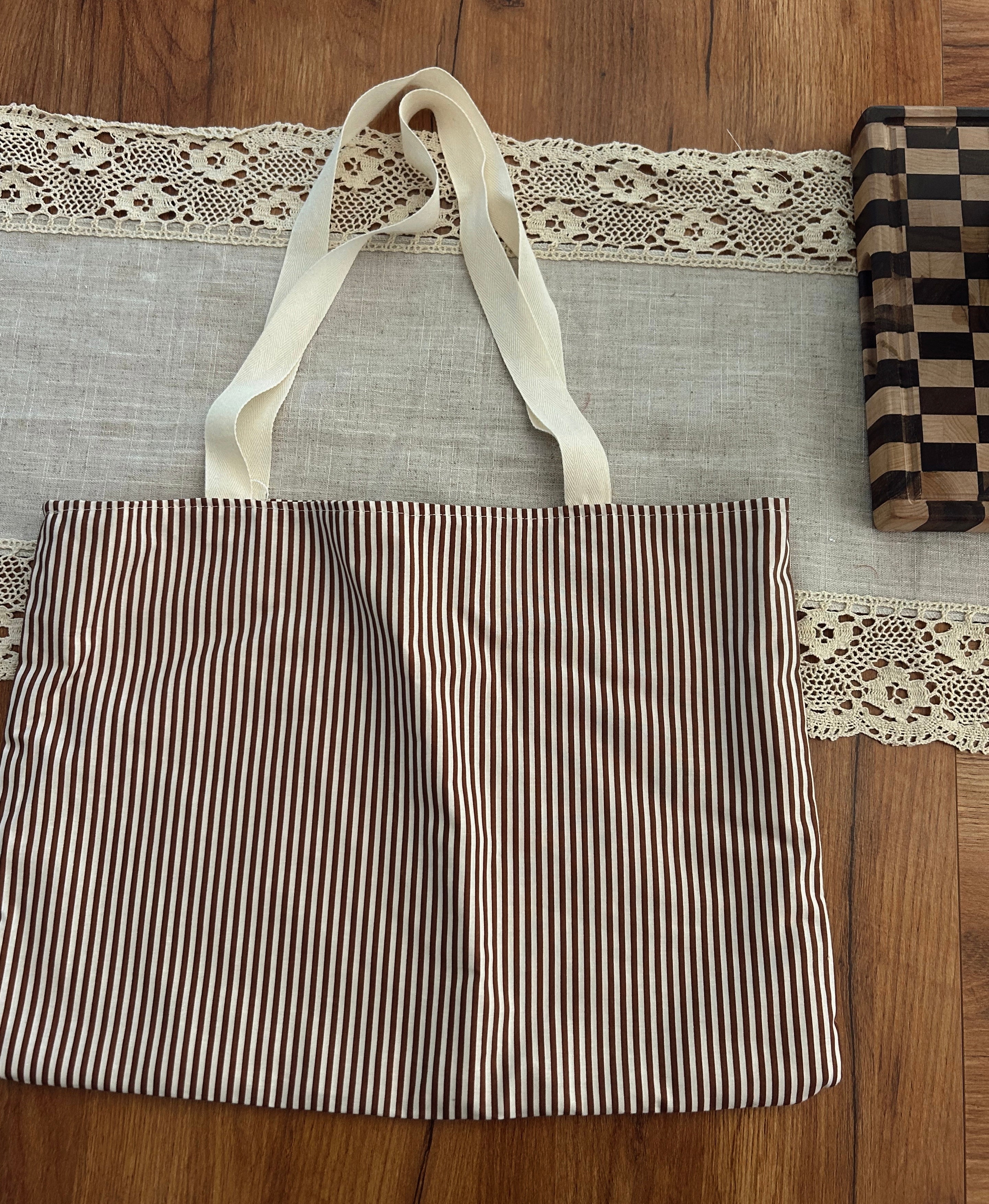 Brown stripe tote