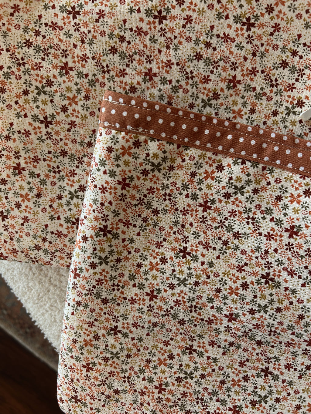 Book Sleeve in Fall Floral/ Polka dot