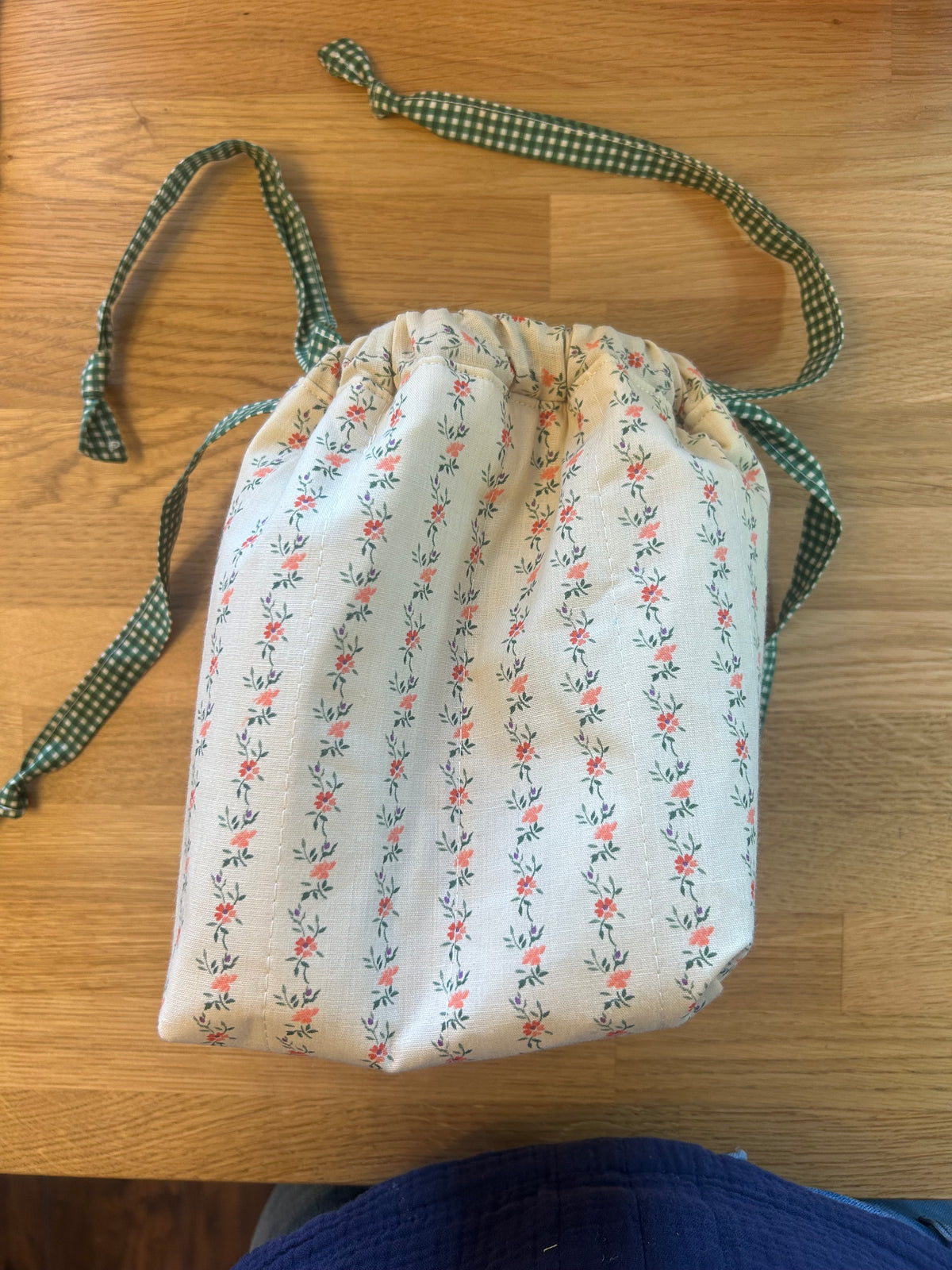 Green gingham drawstring bag