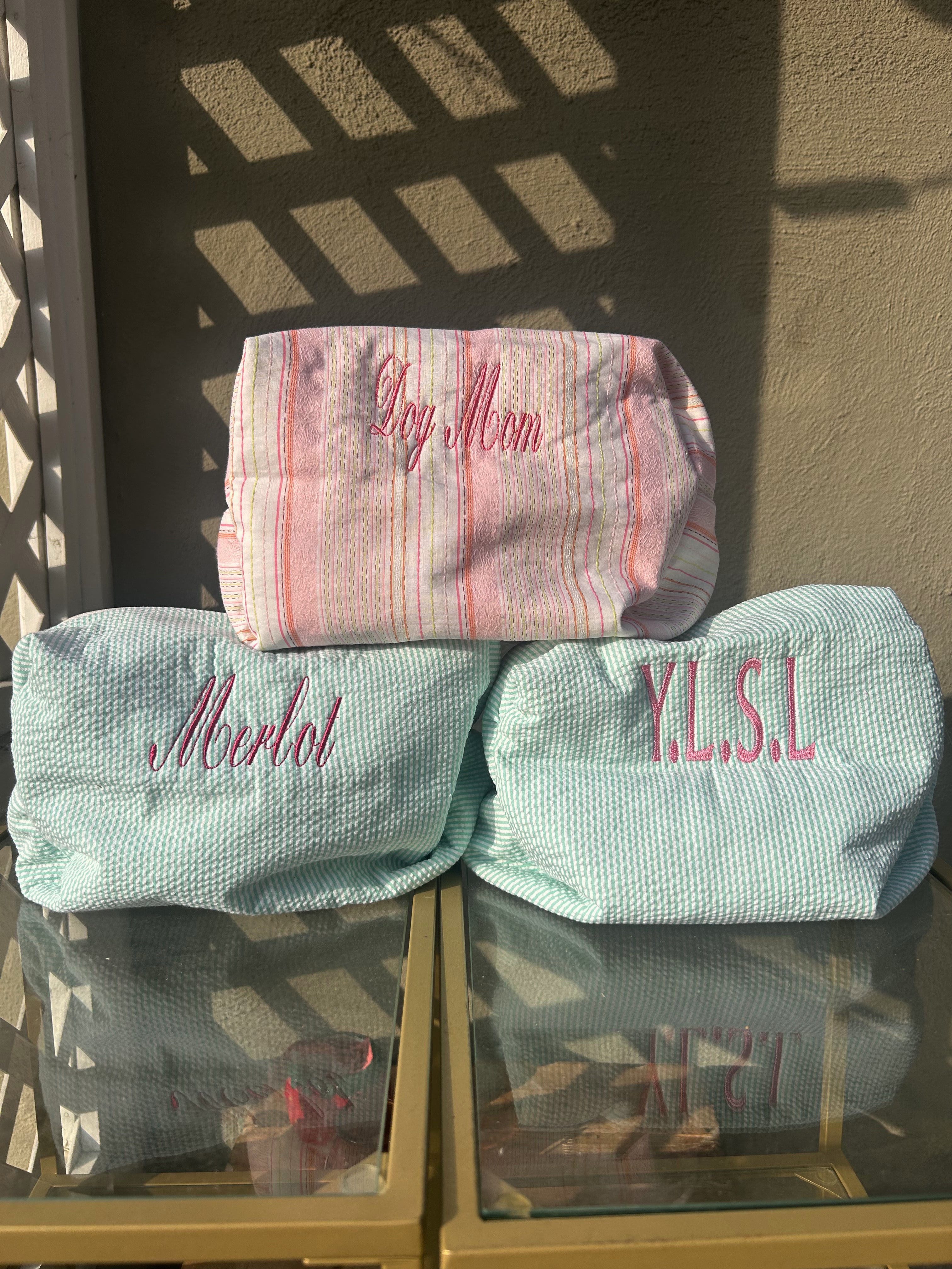 White/ pink stripe Boxy toiletry bag