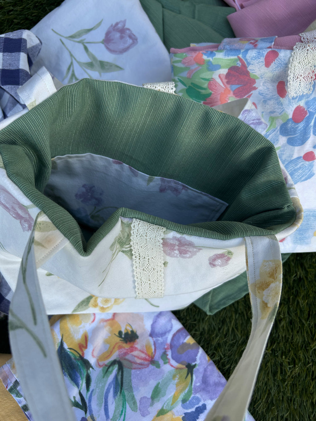 Bloom Purse Beginner Friendly